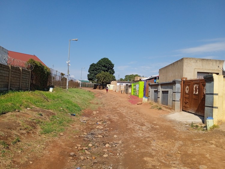 Mlilo Street In Ivory Park Extra Large 